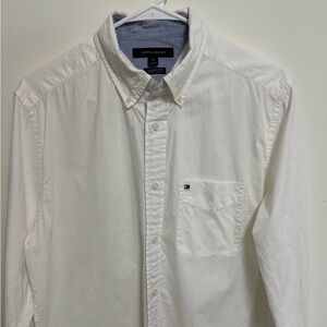 Tommy Hilfiger Men's Classic White Button-Down Shirt